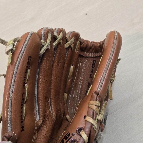Regent All Star Youth Leather Cowhide Dual Hinge Baseball Glove Mitt No. 213.284 - Picture 11 of 13